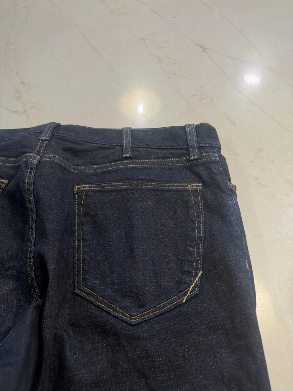 Banana Republic Men’s Rapid Movement Denim Tapered Dark Wash Jeans Size 38x32